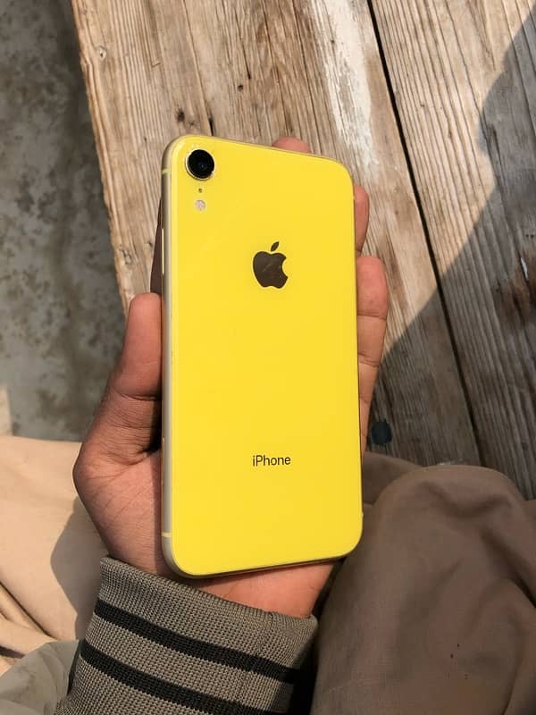 Iphone xr non pta 64gb 80 bettery health 0