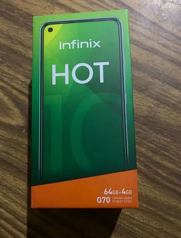 selling my Infinix hot 10 play. 4