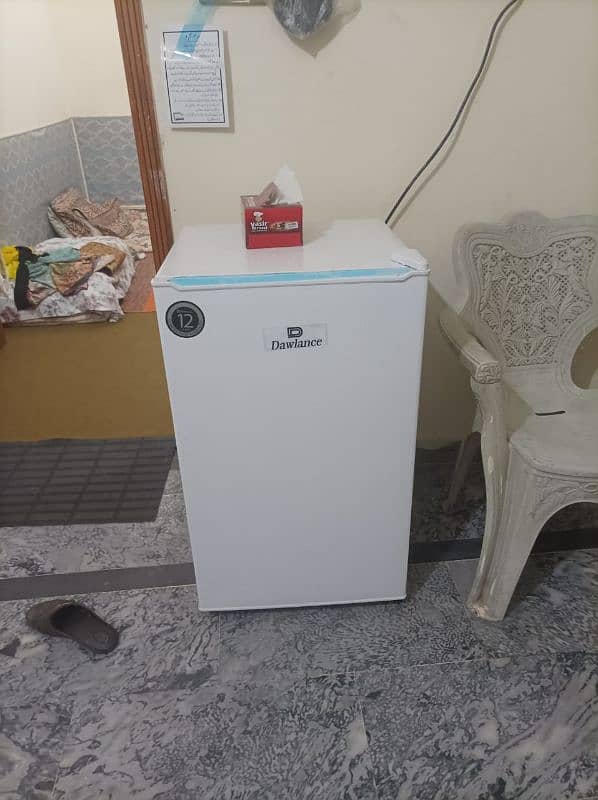 mini size refrigerator 1