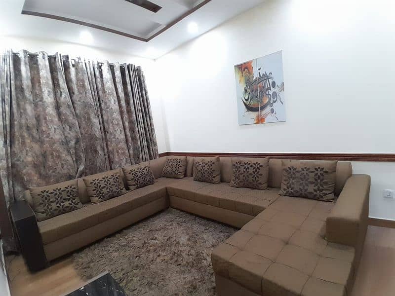 9 Seater premium L shaped sofa 0