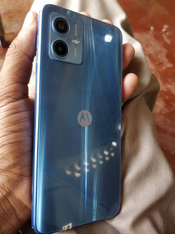 Moto G14 0