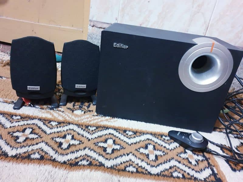 edifier speaker 0