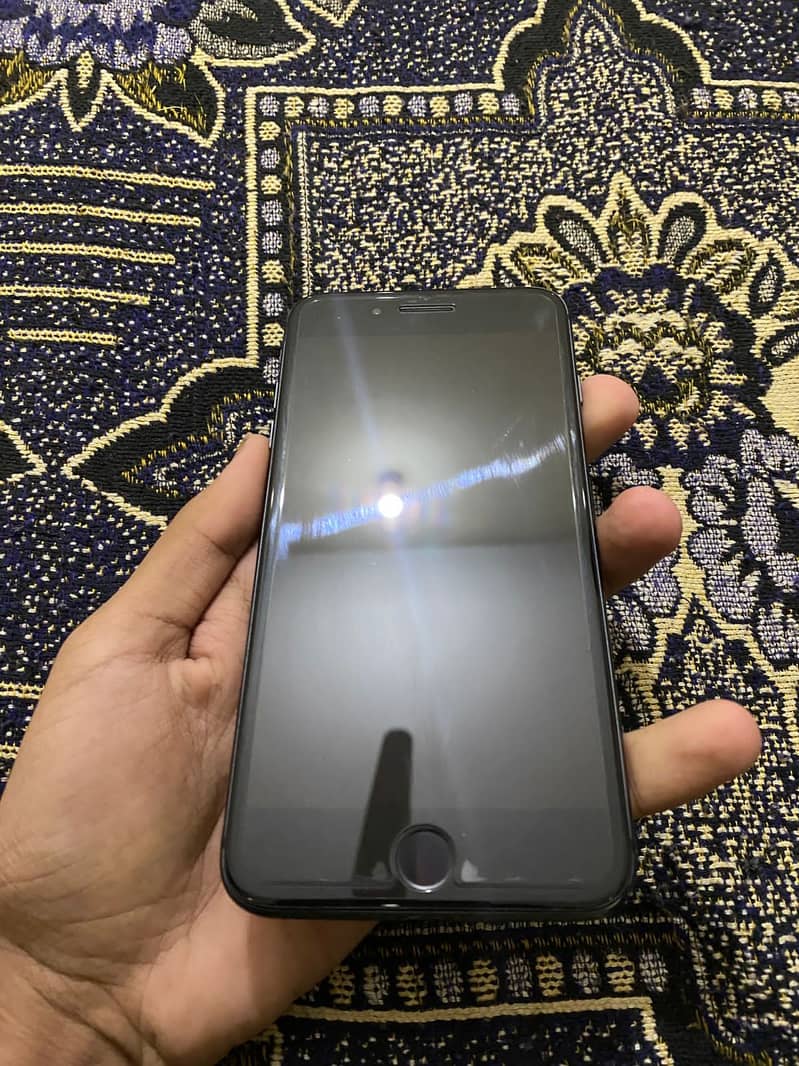 Iphone 8 plus 76% battery only serious buyer contact 1