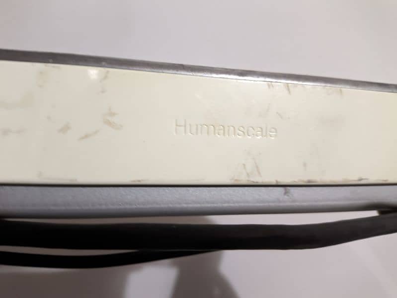 Humanscale Hydraulic Monitor Arm 2