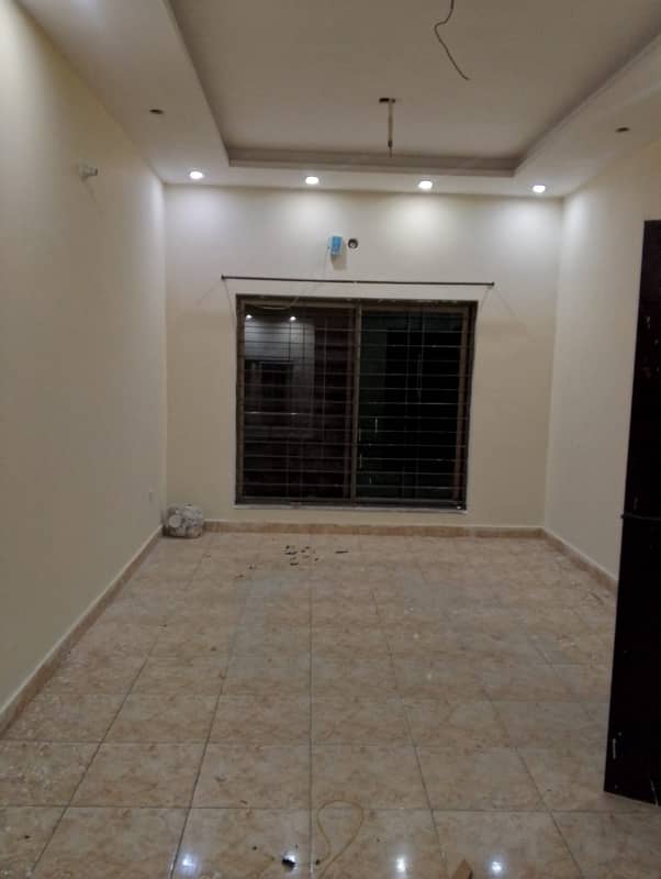 10 Marla Uper Portion For Rent Options Available in Mohafiz Town 0