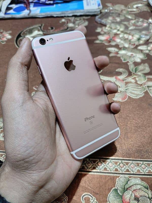 IPhone 6S 64gb for sale not oppo vivo infinix tecno Samsung redmi poco 2