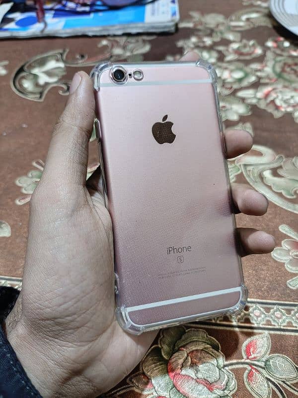 IPhone 6S 64gb for sale not oppo vivo infinix tecno Samsung redmi poco 11