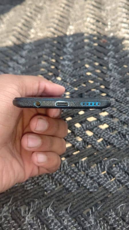 HUAWEI P30 4/128 gb  exchange possible 3