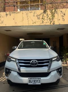 Toyota Fortuner V 2020/21