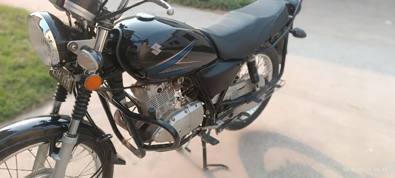 Suzuki GS 150 2019 3