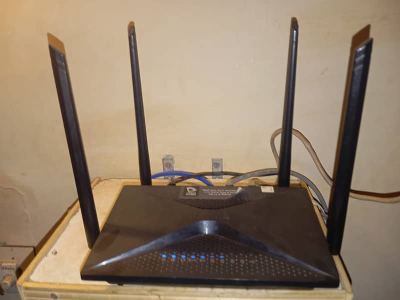 D-link DIR 853 dual band WiFi router 2