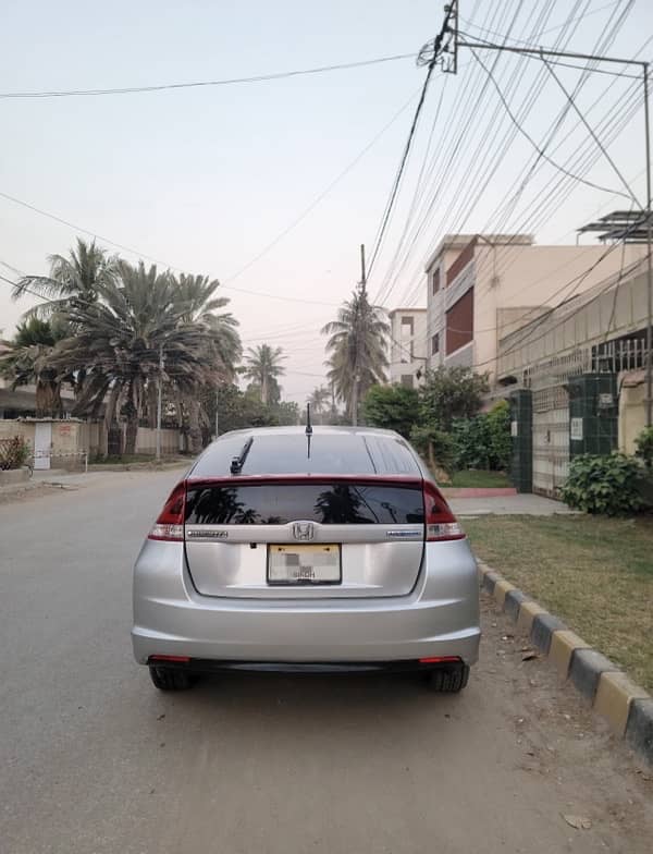 Honda Insight 2014/18 out class urgent sale 7