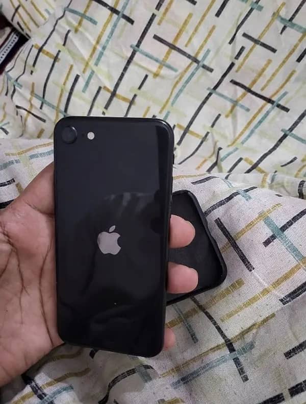 I phone SE 2020 64gb official pta exchange with 12 jv non 0