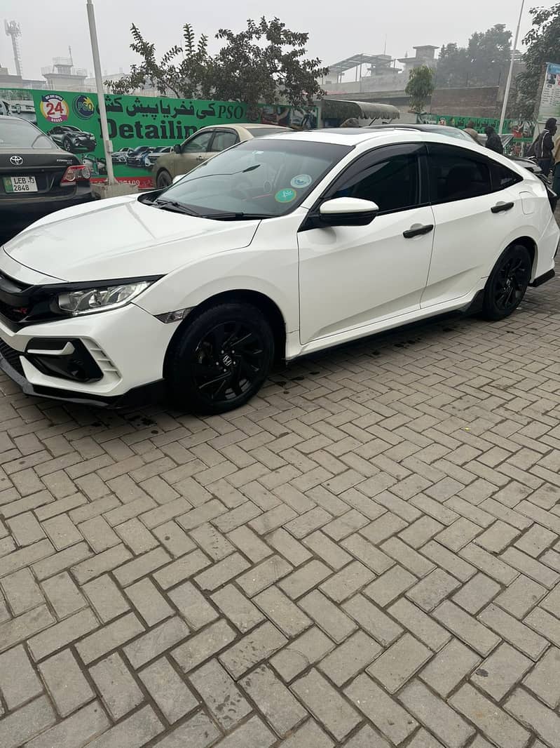 Honda Civic Oriel 2018 3