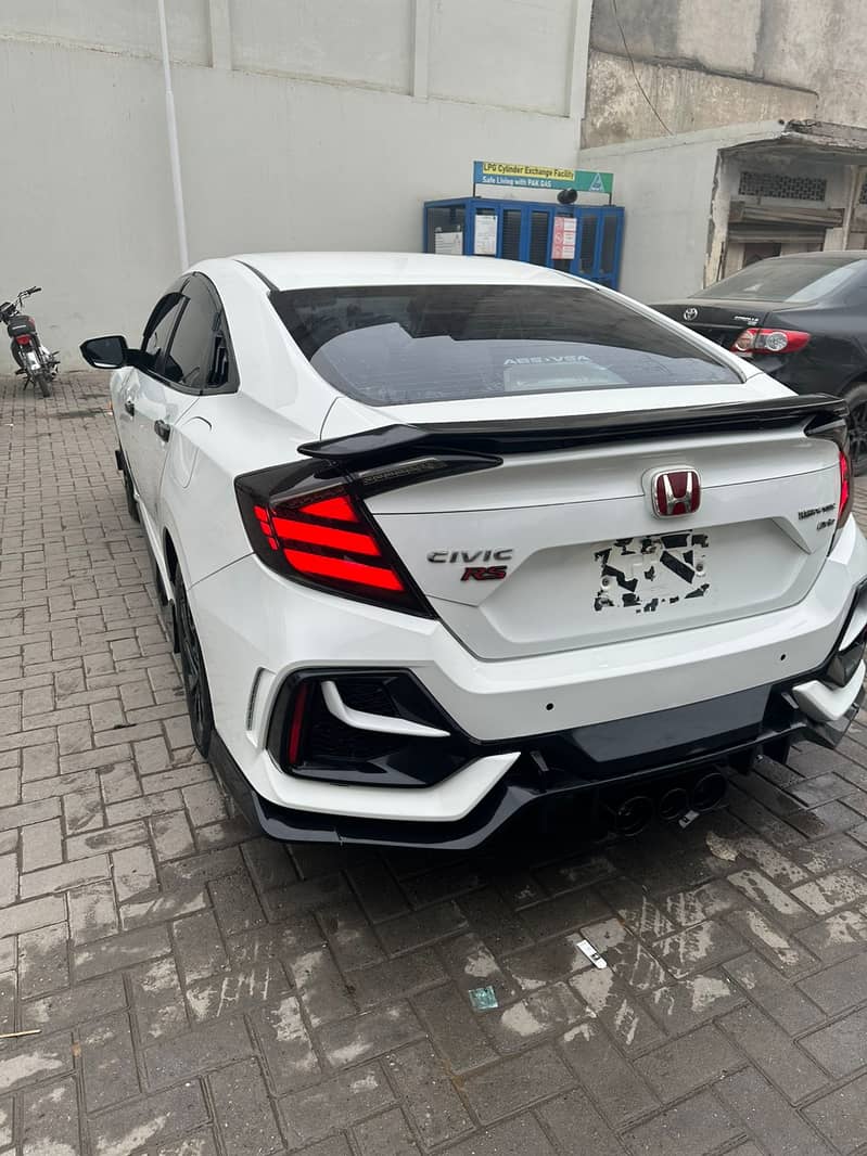 Honda Civic Oriel 2018 5