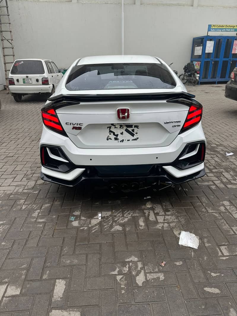 Honda Civic Oriel 2018 6