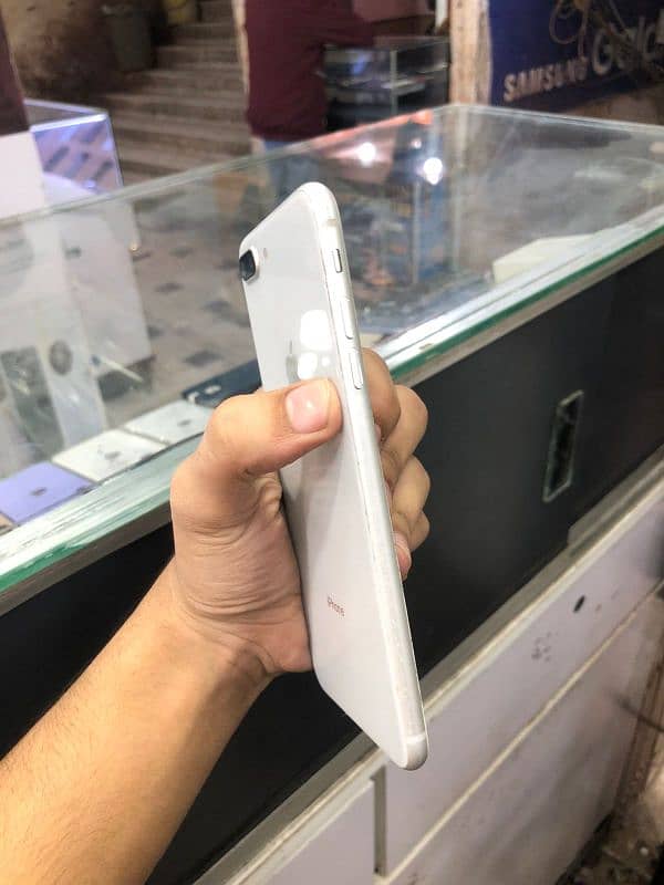 iPhone 8 plus 1