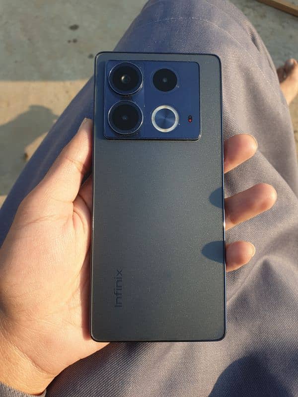 Infinix note 40 0