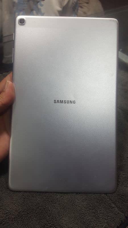 Samsung Tab A  size 10.1 inch 2gb ram 32gb memory condition 10/9 1