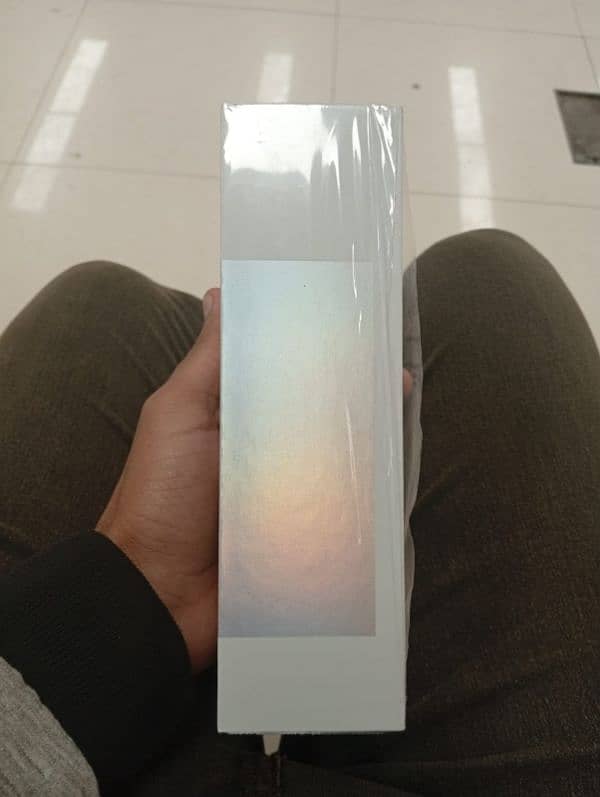 Oppo Reno 12 5g ( 12gb 512gb ) just box open . . Non Active 3