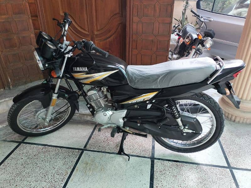 Yamaha 125YBZ 2019 model look like new 3