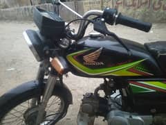 Honda CD70cc bike 2019 ki Oct ki hai