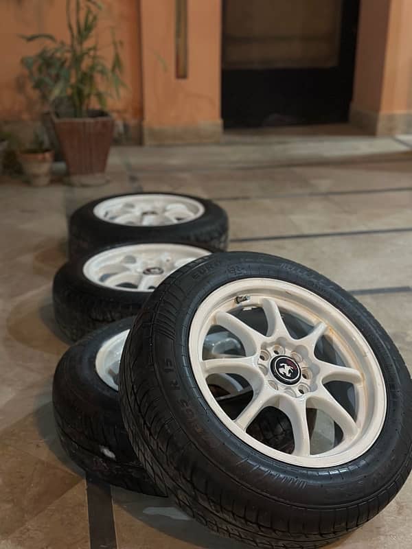 15 inch rim tyre 0