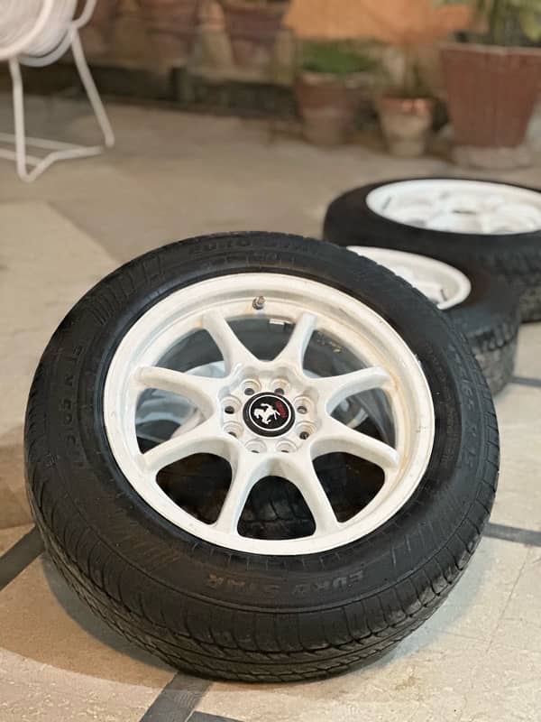 15 inch rim tyre 2