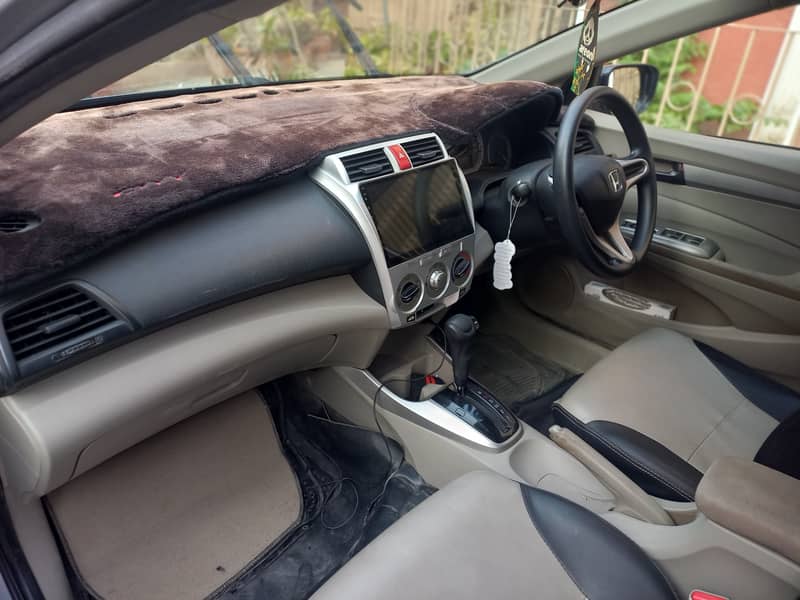 Honda City auto IVTEC 2018_19  full original like new genuine milage 4