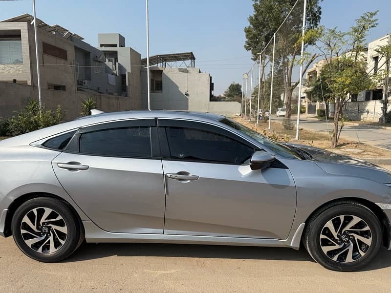 Honda Civic VTi Oriel Prosmatec 2018 10