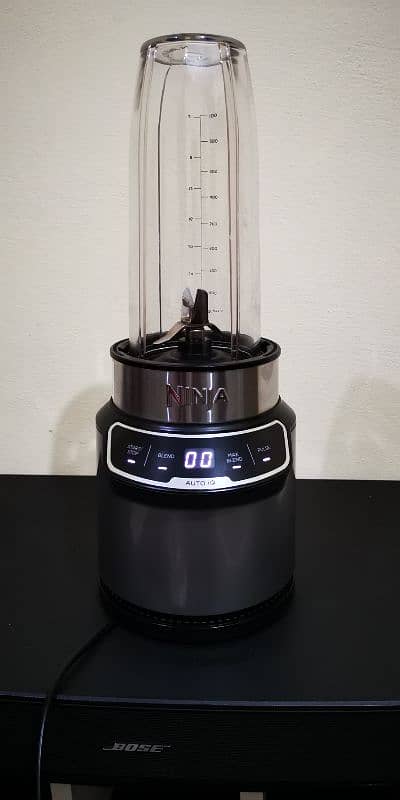 ninja smoothy maker just like a brand new  made in USA 0