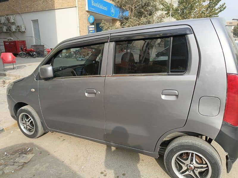 Suzuki Wagon R 2016 1