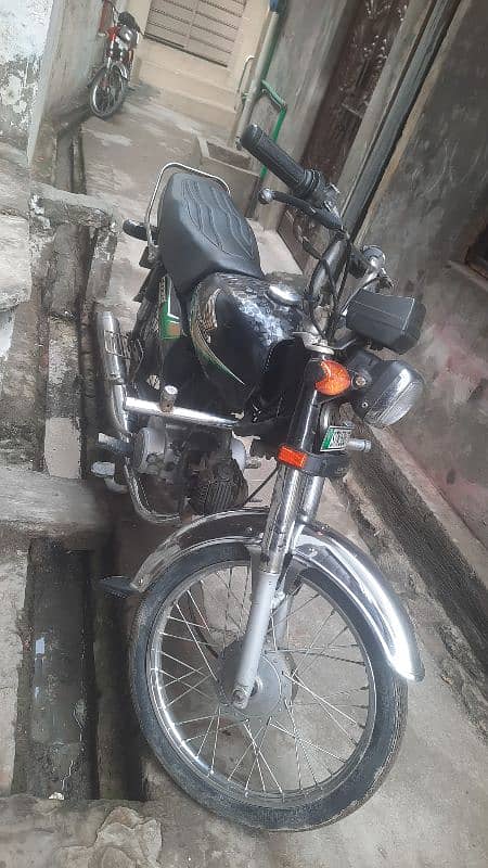 I amselling my honda cd70cc bike 3