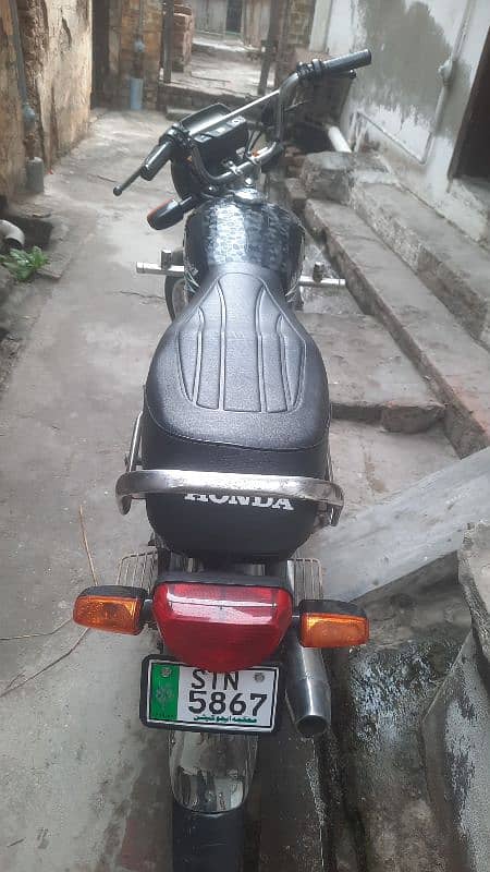 I amselling my honda cd70cc bike 11