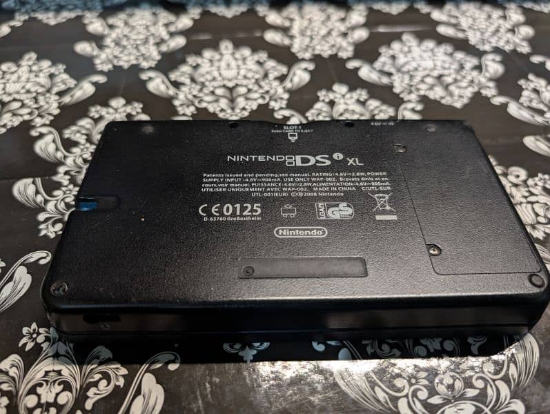 Nintendo DS XL 4