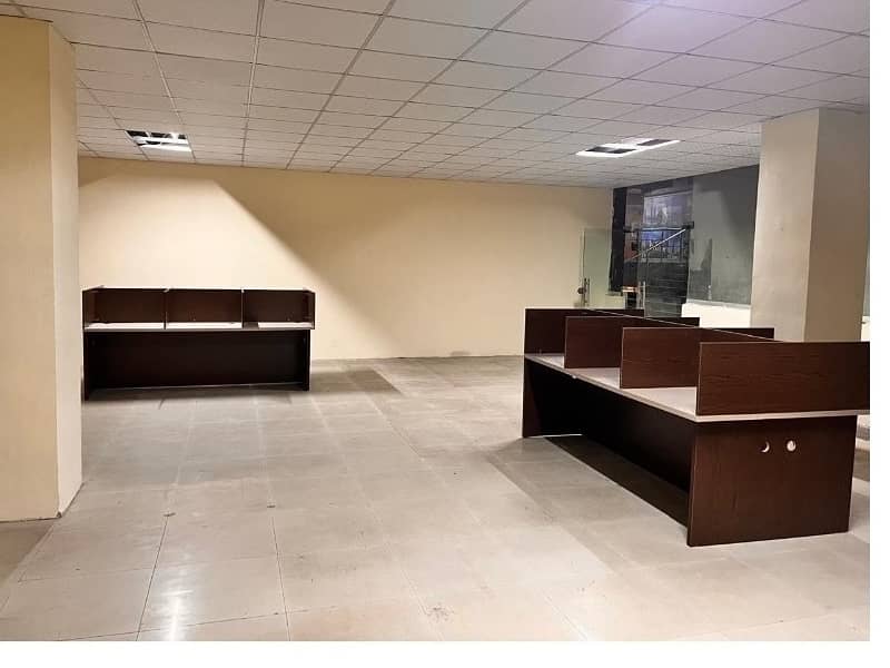 Area 1200 square Feet Brand New Corporation Office Available For Rent in Main Boulevard Road Gulberg 3 Lahore 2