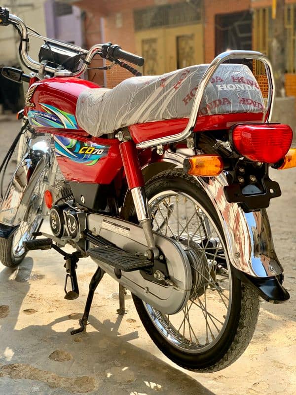 Honda CD 70 8