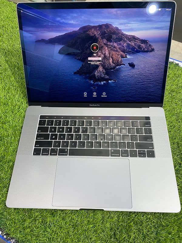 MacBook Pro 15-inch,2019 9