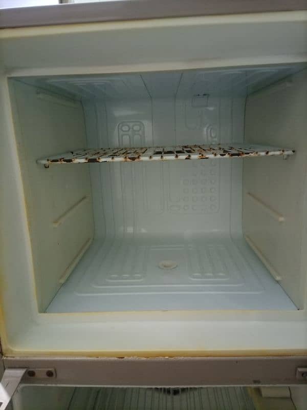 Dawlance  fridge 4