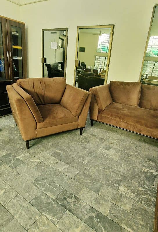 Very Comfartable Sofa Set 1