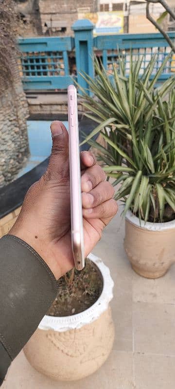 Iphone 8 Plus PTA 256Gb 4