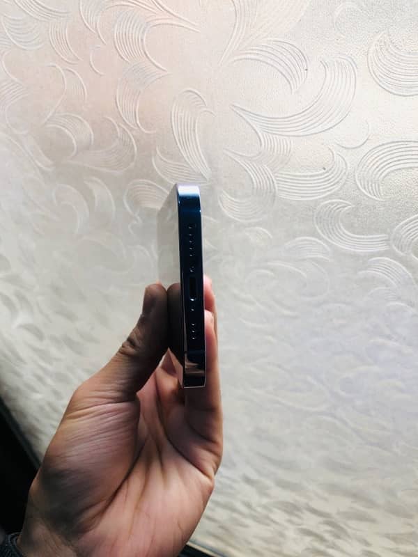 iphone 13 pro 256gb Factory unlock with box urgently sale 5