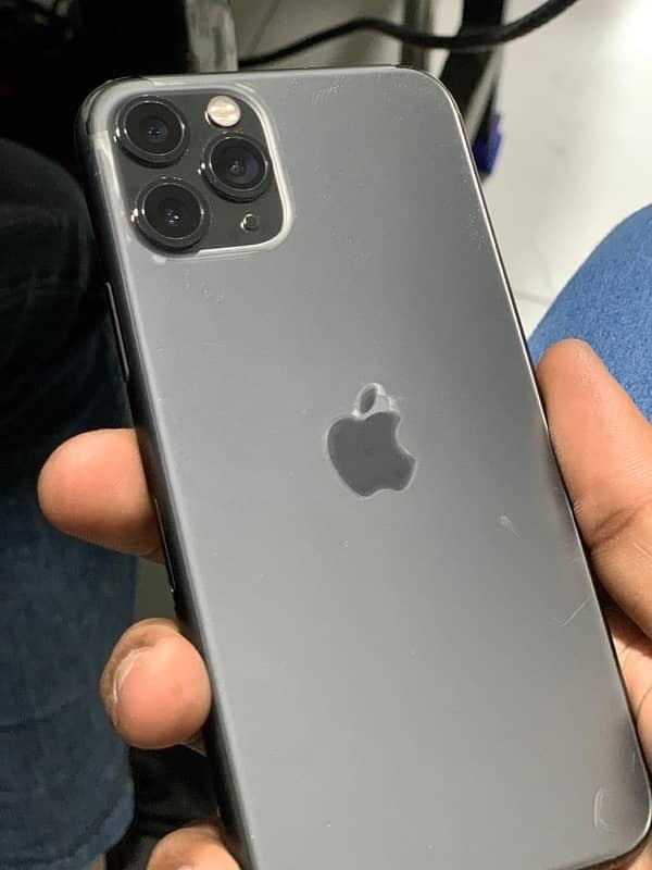 iphone 11 pro 256gb hai all ok hai 1