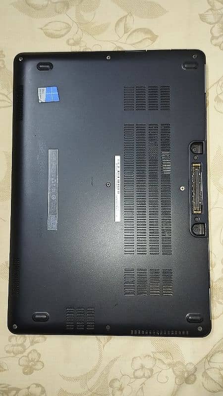 DELL Laptop Latitude E7270 i5 6th Gen 8GB / 256GB 2