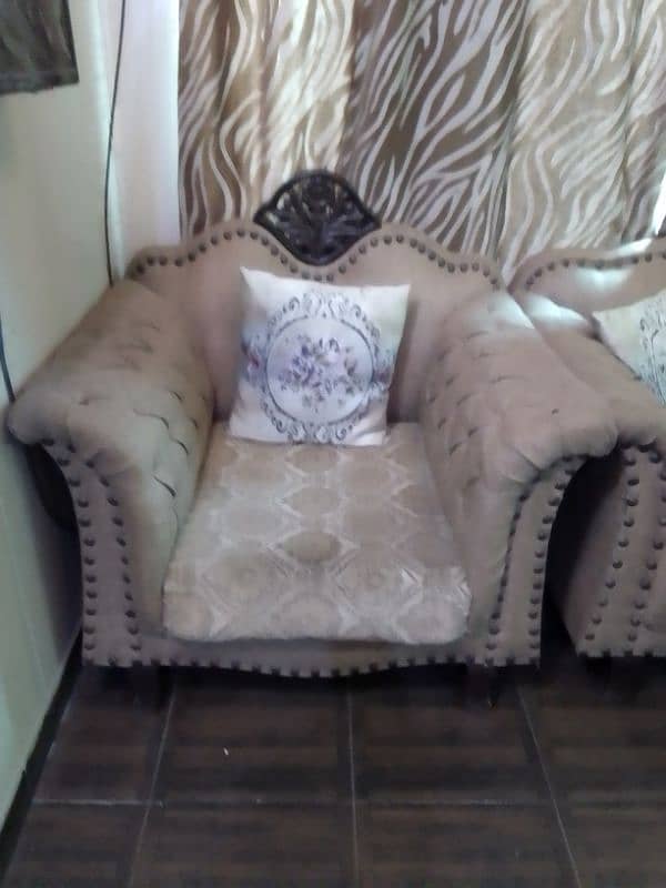 Royal Sofa 7 Seater A one condition 6