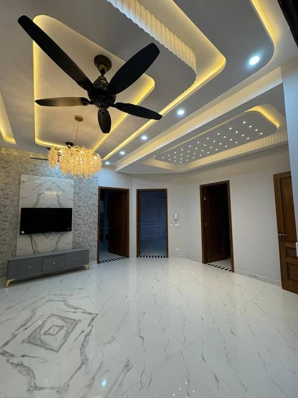 10-Marla Brand New Full House for Rent in DHA Ph-4 KK Block Lahore Owner Built House. 2