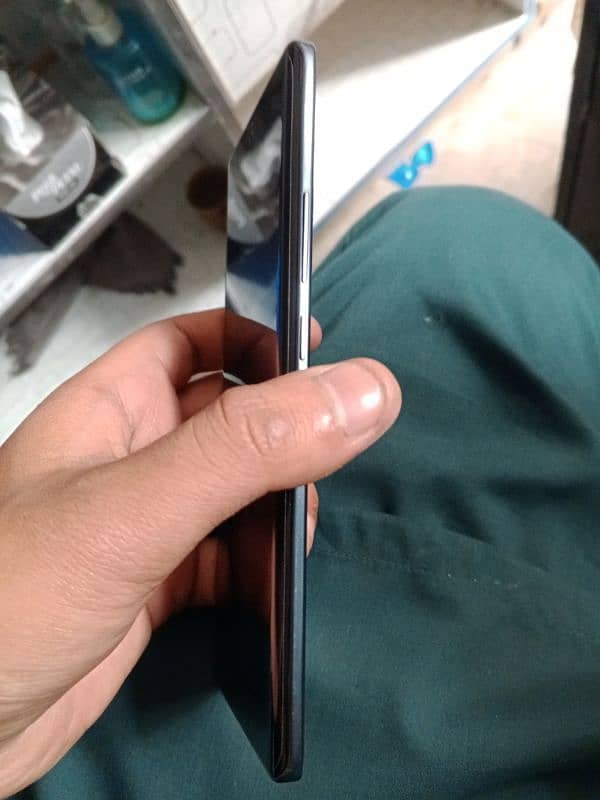 Infinix Hot 50 Pro + (8/256) (Edge) Finger in Display 2