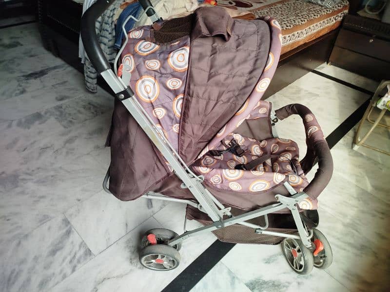 baby pram for sale like new 1