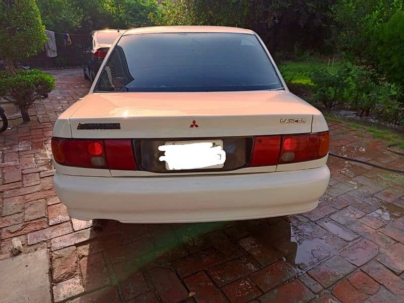 Mitsubishi Lancer 1993 2