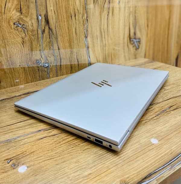 Hp EliteBook 840 G9 i7-12th Gen 16Gb Ram 512Gb SSD 3